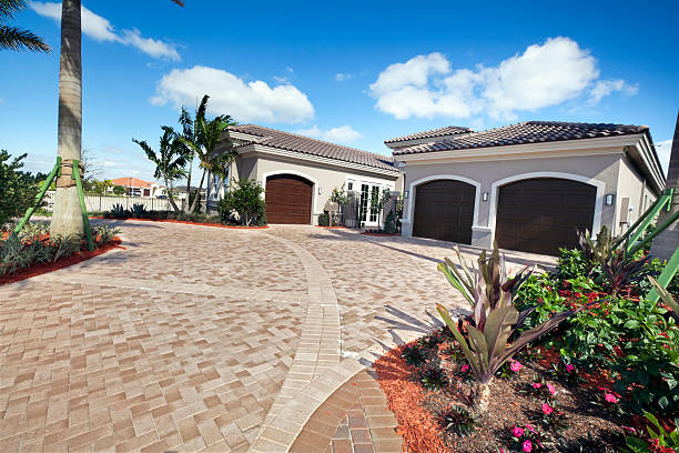 Best Brick Driveway Pavers  in Bellevue, IA